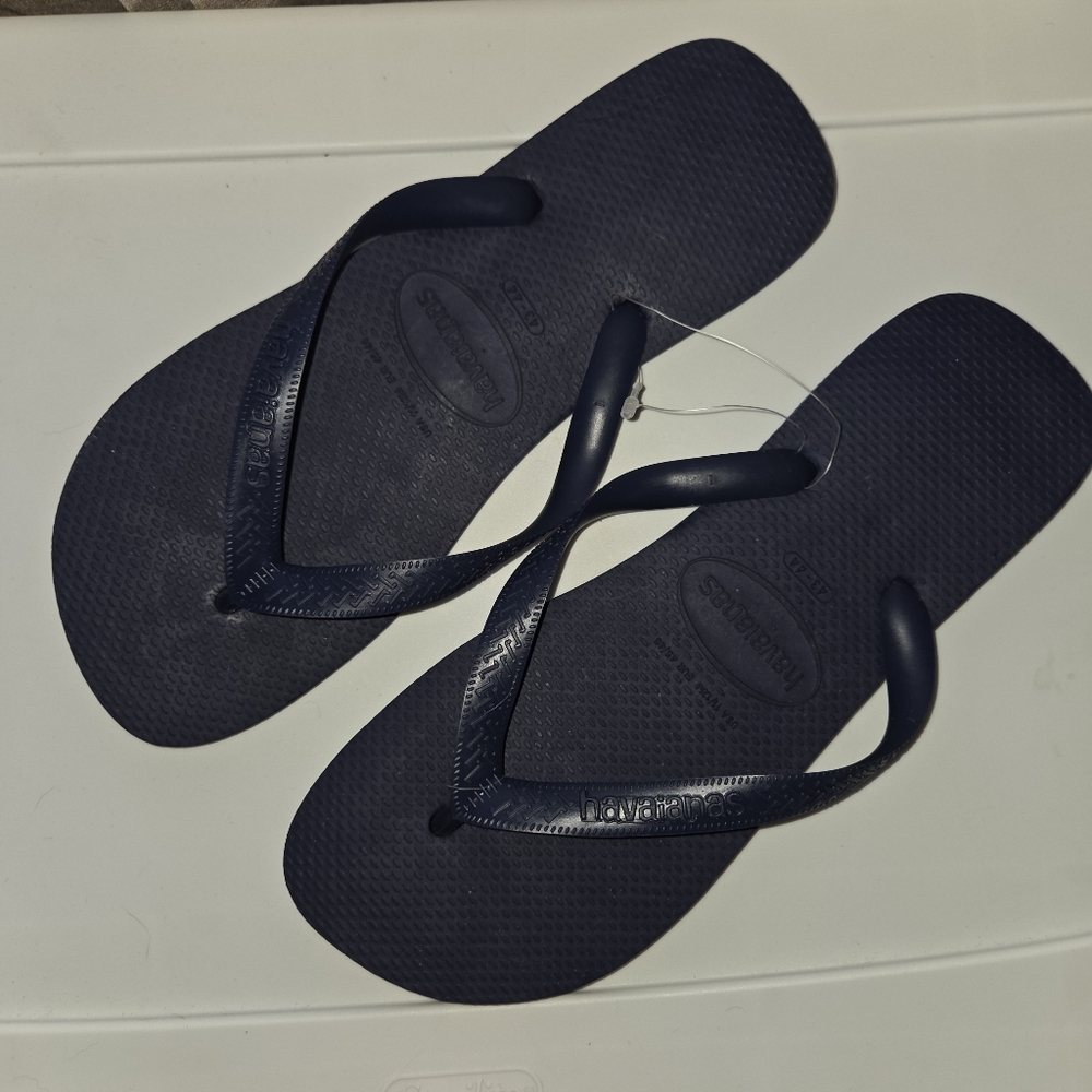 Havaianas Navy Dark Blue Thong Flip Flop sandals - Picture 4 of 7